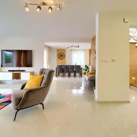 Maris Comfortable Hotel 4*